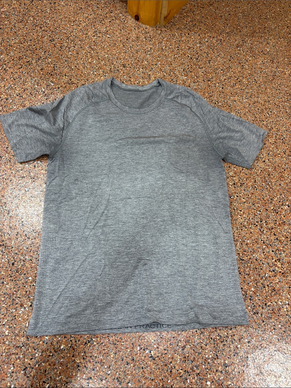 lululemon athletica Men's Heather Gray Short Sleeve Performance Tee